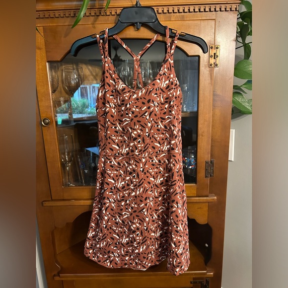 Old navy printed active wear dress size small - Picture 1 of 2